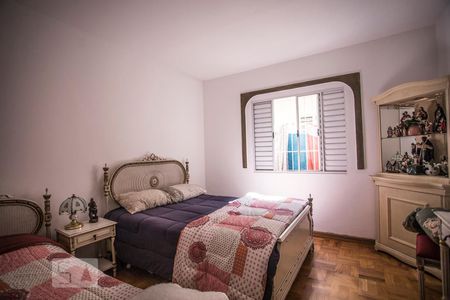 Casa à venda com 270m², 4 quartos e 3 vagasSuite