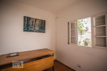 Casa à venda com 270m², 4 quartos e 3 vagasQuarto de Serviço