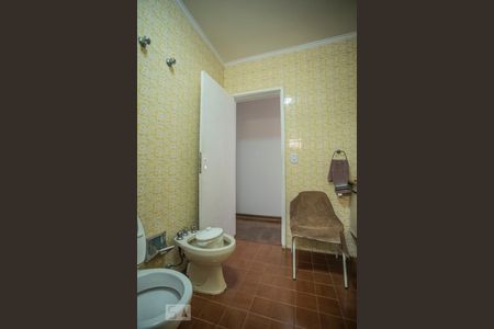 Casa à venda com 270m², 4 quartos e 3 vagasBanheiro 2