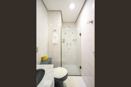 Apartamento à venda com 110m², 3 quartos e 2 vagas Apartamento à venda com 110m², 3 quartos e 2 vagasBanheiro Social