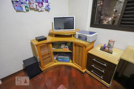 Apartamento à venda com 110m², 3 quartos e 2 vagas Apartamento à venda com 110m², 3 quartos e 2 vagasQuarto