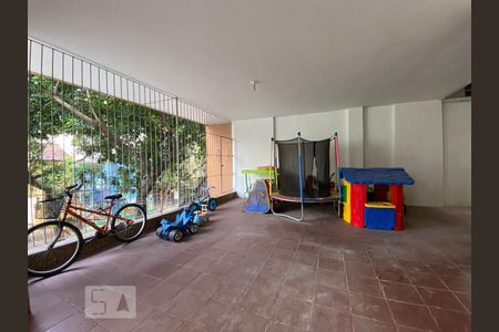 Apartamento à venda com 118m², 3 quartos e 1 vaga Apartamento à venda com 118m², 3 quartos e 1 vagaÁrea Comum - Playground