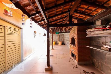 Casa à venda com 454m², 4 quartos e 6 vagas Casa à venda com 454m², 4 quartos e 6 vagasChurrasqueira