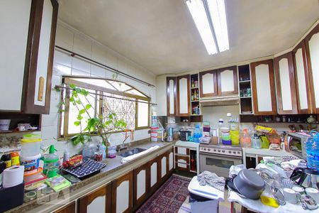 Casa à venda com 454m², 4 quartos e 6 vagas Casa à venda com 454m², 4 quartos e 6 vagasCozinha