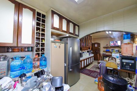 Casa à venda com 454m², 4 quartos e 6 vagas Casa à venda com 454m², 4 quartos e 6 vagasCozinha