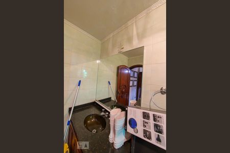 Casa à venda com 454m², 4 quartos e 6 vagas Casa à venda com 454m², 4 quartos e 6 vagasBanheiro da Suite 3