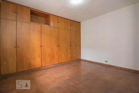 Casa à venda com 390m², 3 quartos e 4 vagasSuite