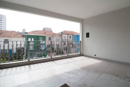 Casa à venda com 390m², 3 quartos e 4 vagasVaranda Quarto 2