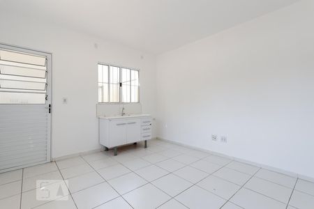 Casa de condomínio para alugar com 37m², 1 quarto e sem vaga Casa de condomínio para alugar com 37m², 1 quarto e sem vagaSala e Cozinha
