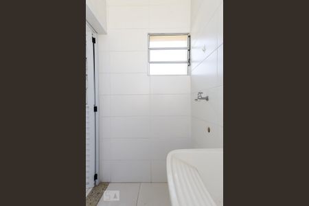 Casa de condomínio para alugar com 37m², 1 quarto e sem vaga Casa de condomínio para alugar com 37m², 1 quarto e sem vagaÁrea de Serviço