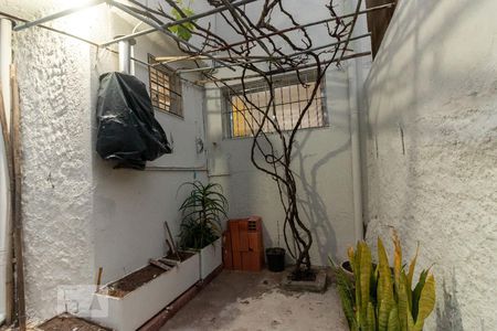 Casa à venda com 150m², 3 quartos e 2 vagasQuintal