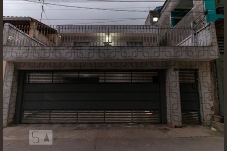 Casa à venda com 150m², 3 quartos e 2 vagasFachada