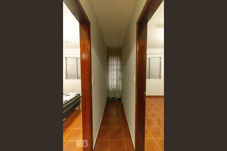 Casa à venda com 150m², 3 quartos e 2 vagasCorredor 