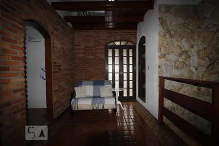 Casa à venda com 208m², 3 quartos e 4 vagasSala/Quarto