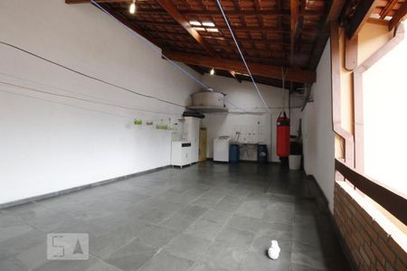 Casa à venda com 208m², 3 quartos e 4 vagasÁrea de Serviço