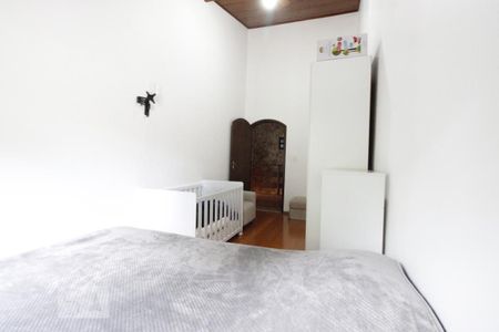 Casa à venda com 208m², 3 quartos e 4 vagasQuarto 2