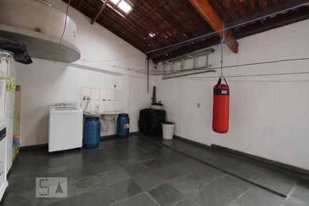 Casa à venda com 208m², 3 quartos e 4 vagasÁrea de Serviço