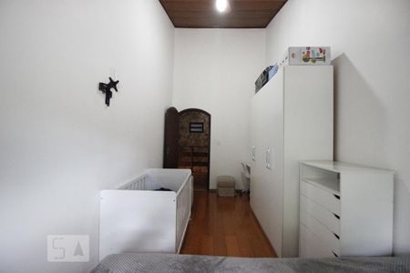 Casa à venda com 208m², 3 quartos e 4 vagasQuarto 2