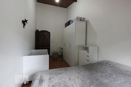 Casa à venda com 208m², 3 quartos e 4 vagasQuarto 1