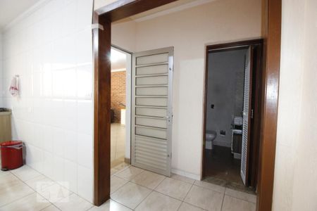 Casa à venda com 208m², 3 quartos e 4 vagasBanheiro 1