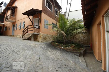 Casa à venda com 208m², 3 quartos e 4 vagasGaragem