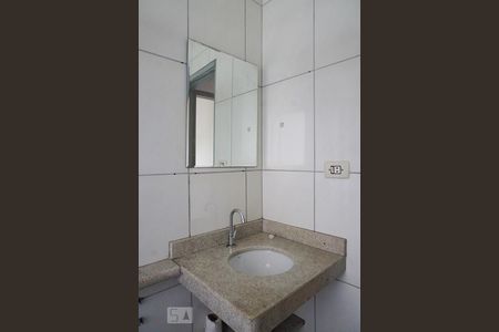 Casa para alugar com 150m², 3 quartos e 1 vaga Casa para alugar com 150m², 3 quartos e 1 vagaBanheiro 1