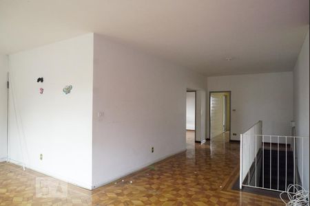 Sala de casa para alugar com 3 quartos, 150m² em Artur Alvim, São Paulo