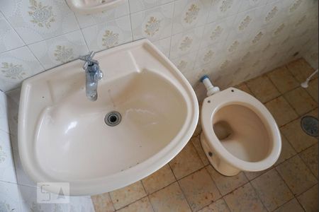 Casa para alugar com 150m², 3 quartos e 1 vaga Casa para alugar com 150m², 3 quartos e 1 vagaBanheiro 2