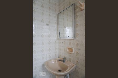 Casa para alugar com 150m², 3 quartos e 1 vaga Casa para alugar com 150m², 3 quartos e 1 vagaBanheiro 2