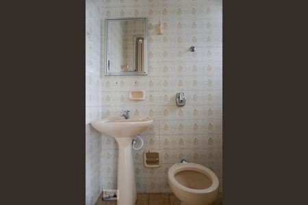 Casa para alugar com 150m², 3 quartos e 1 vaga Casa para alugar com 150m², 3 quartos e 1 vagaBanheiro 2