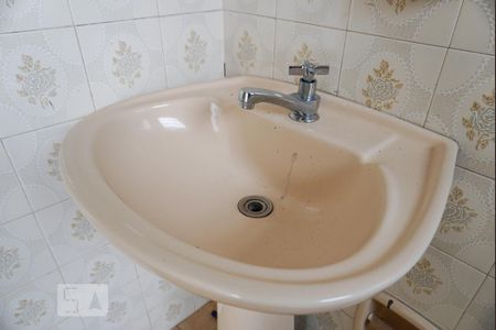 Casa para alugar com 150m², 3 quartos e 1 vaga Casa para alugar com 150m², 3 quartos e 1 vagaBanheiro 2