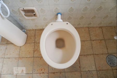 Casa para alugar com 150m², 3 quartos e 1 vaga Casa para alugar com 150m², 3 quartos e 1 vagaBanheiro 2