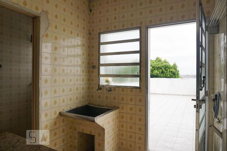 Casa para alugar com 150m², 3 quartos e 1 vaga Casa para alugar com 150m², 3 quartos e 1 vagaLavanderia