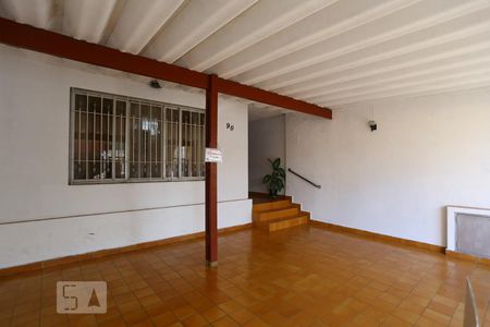 Casa à venda com 185m², 2 quartos e 2 vagasGaragem