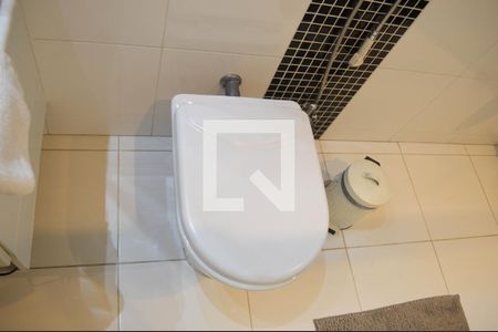 Casa à venda com 280m², 3 quartos e 4 vagas Casa à venda com 280m², 3 quartos e 4 vagasBanheiro Suíte 3