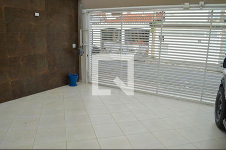 Casa à venda com 280m², 3 quartos e 4 vagas Casa à venda com 280m², 3 quartos e 4 vagasGaragem