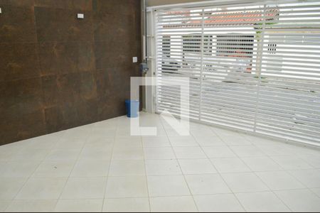 Casa à venda com 280m², 3 quartos e 4 vagas Casa à venda com 280m², 3 quartos e 4 vagasGaragem