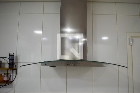 Casa à venda com 280m², 3 quartos e 4 vagas Casa à venda com 280m², 3 quartos e 4 vagasCozinha