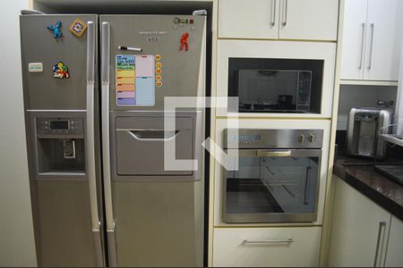 Casa à venda com 280m², 3 quartos e 4 vagas Casa à venda com 280m², 3 quartos e 4 vagasCozinha