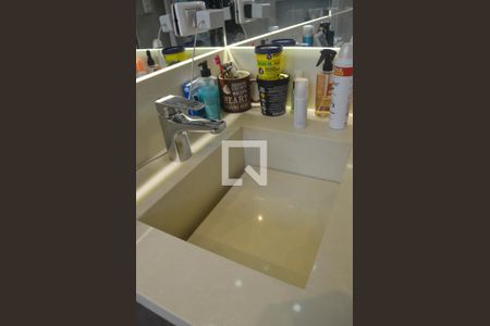 Casa à venda com 280m², 3 quartos e 4 vagas Casa à venda com 280m², 3 quartos e 4 vagasBanheiro Suíte 2