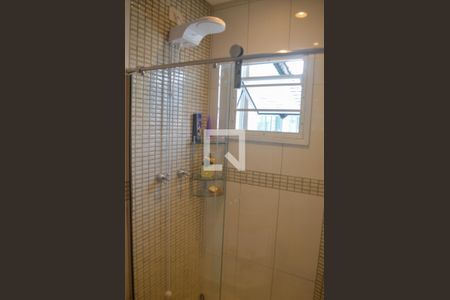 Casa à venda com 280m², 3 quartos e 4 vagas Casa à venda com 280m², 3 quartos e 4 vagasBanheiro Suite 1