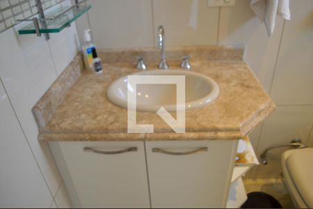 Casa à venda com 280m², 3 quartos e 4 vagas Casa à venda com 280m², 3 quartos e 4 vagasBanheiro Suite 1