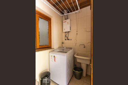 Casa à venda com 198m², 3 quartos e 2 vagasÁrea de Serviço