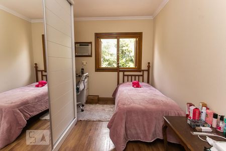 Casa à venda com 198m², 3 quartos e 2 vagasQuarto 2