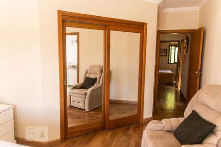 Casa à venda com 198m², 3 quartos e 2 vagasQuarto 3 suíte - Closet