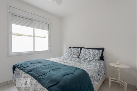 Suíte de apartamento para alugar com 2 quartos, 62m² em Petrópolis, Porto Alegre