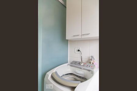 Apartamento à venda com 63m², 2 quartos e 2 vagas Apartamento à venda com 63m², 2 quartos e 2 vagasÁrea de serviço