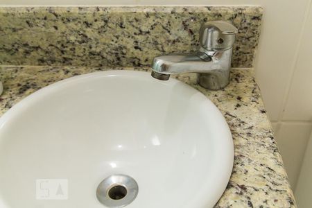 Apartamento à venda com 63m², 2 quartos e 2 vagas Apartamento à venda com 63m², 2 quartos e 2 vagasBanheiro da suíte - Torneira