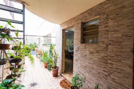 Casa à venda com 140m², 4 quartos e 2 vagasÁrea Externa
