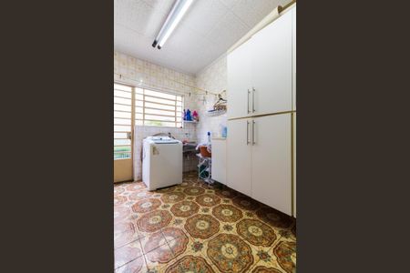 Casa à venda com 140m², 4 quartos e 2 vagasÁrea de Serviço